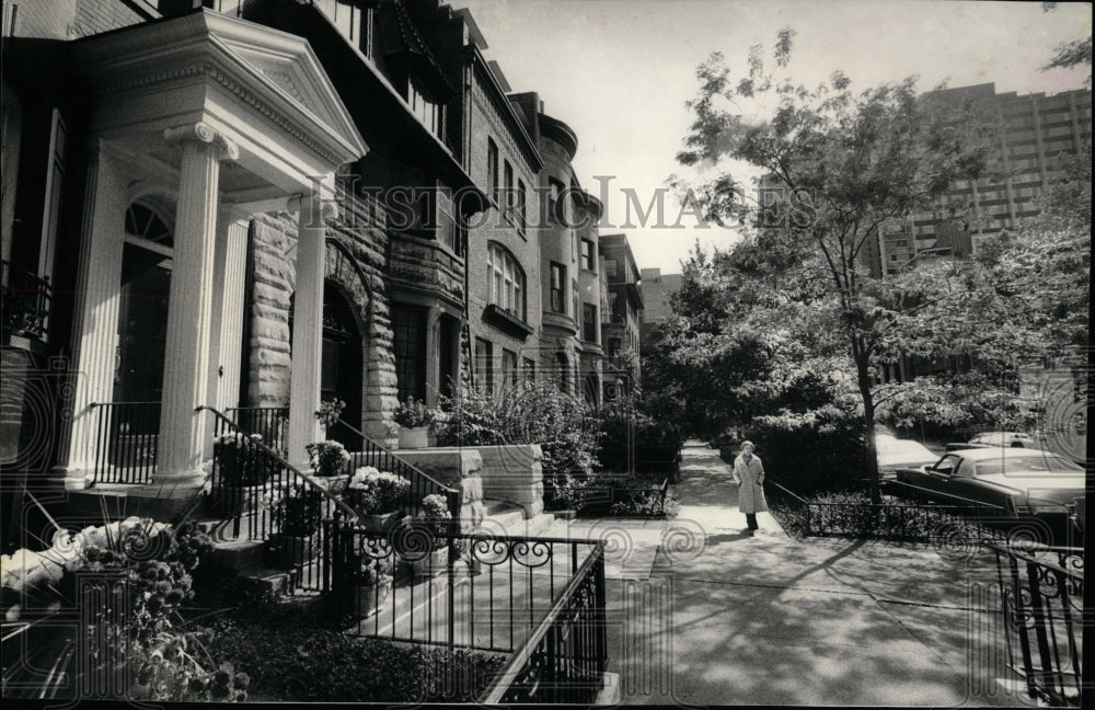 1982 Press Photo Eastside Astor beautiful neighborhood - RRW05503 - Historic Images