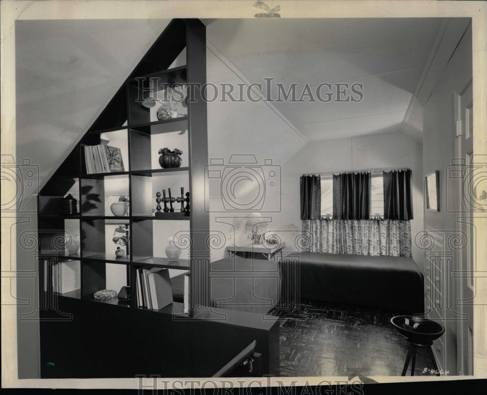 1957 Press Photo Small Attic Room Guest Quarters - RRW05537 - Historic Images