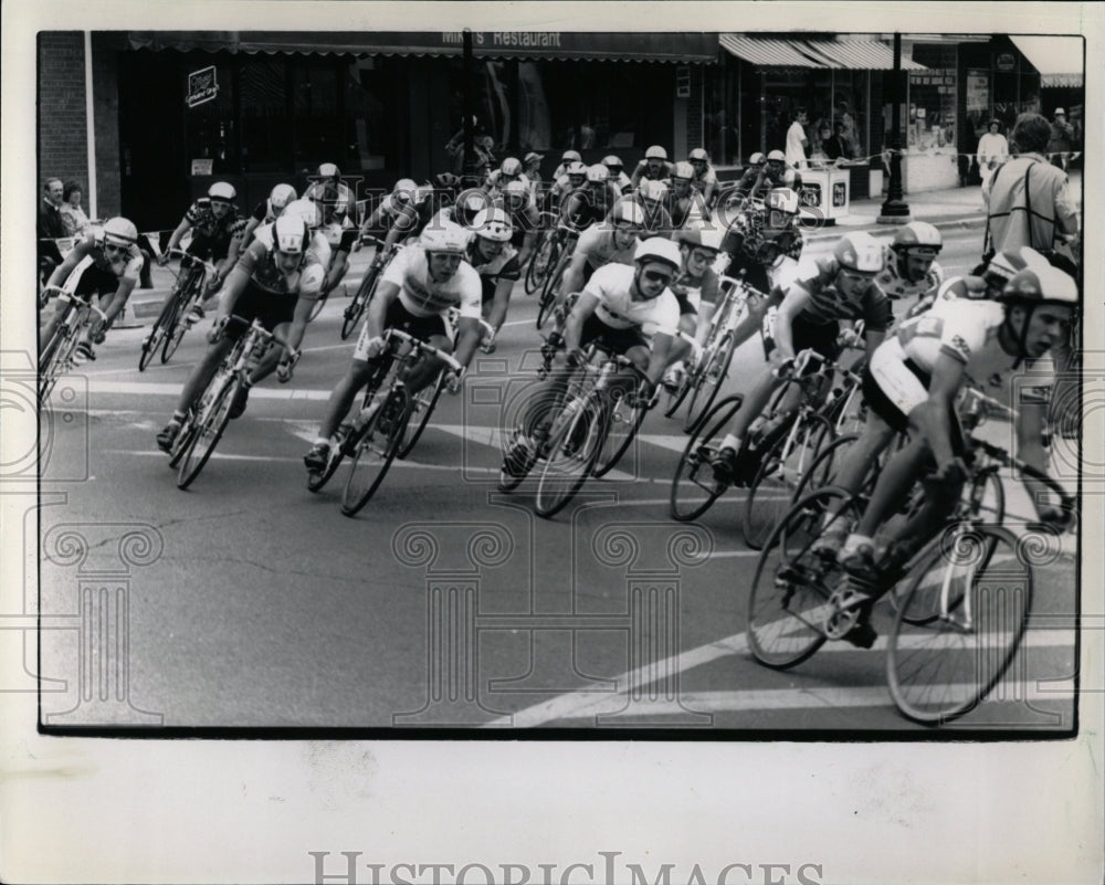 1989 Press Photo Illinois Criterium Bicycle Racing - RRW05605 - Historic Images