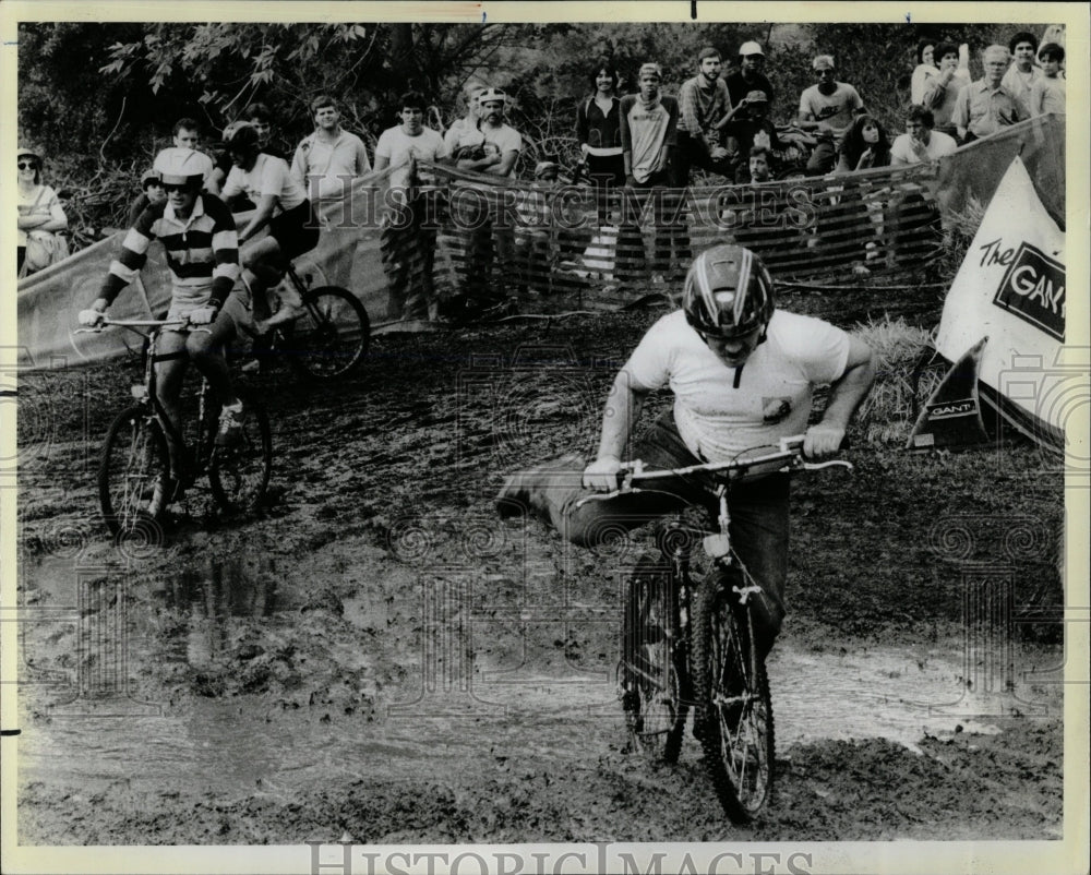 1984 Press Photo Bicycles Race - RRW05609 - Historic Images