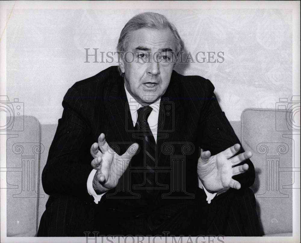 1971 Press Photo Eugene McCarthy Senator Conference - RRW05769 - Historic Images