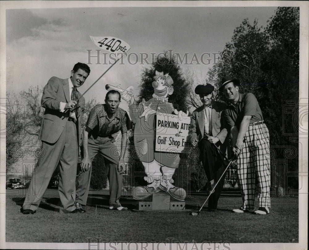 1953 Press Photo Denver Circus goes to Tulsa. - RRW05827 - Historic Images