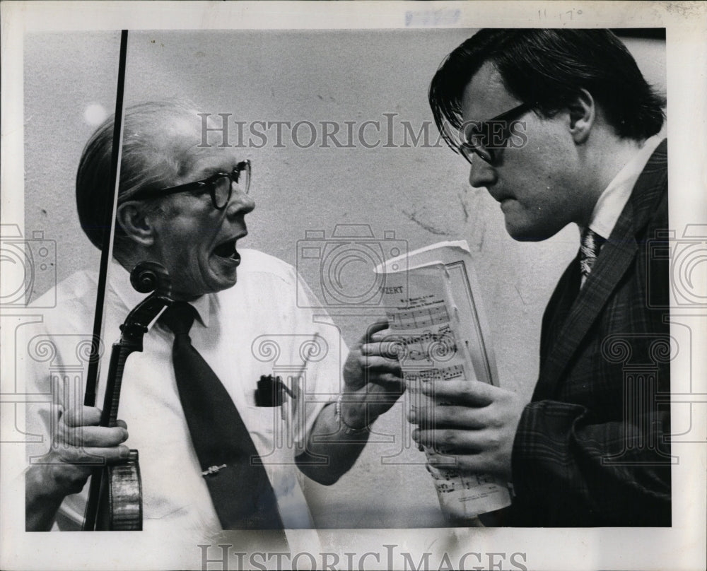 1972 Press Photo Violinist Richards Pianist Hindman - RRW06007 - Historic Images