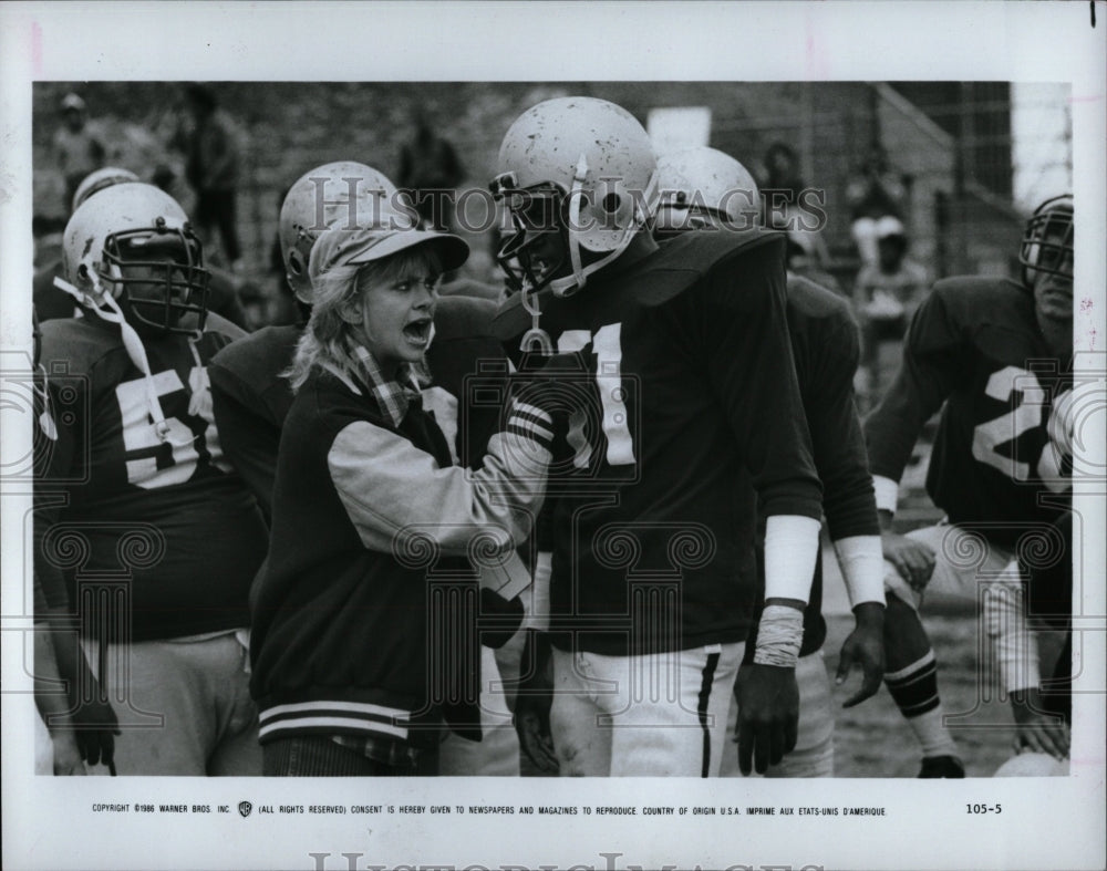 1986 Press Photo Goldie Hawn Actress Director Wildcats - RRW06333 - Historic Images