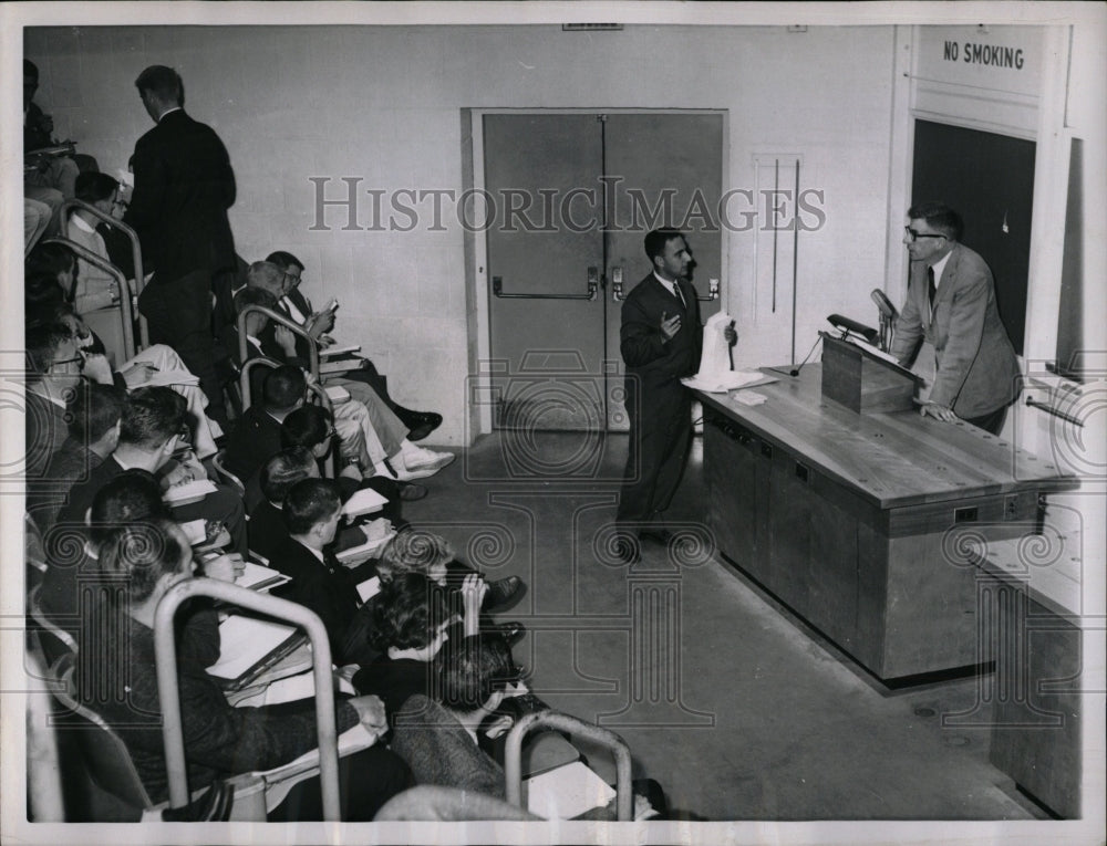 1960 Press Photo Economist John Kenneth Galbraith - RRW06445 - Historic Images