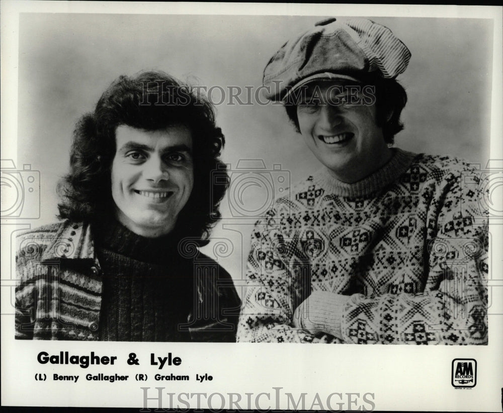 1975 Press Photo Benny Gallagher Graham Lyle singer - RRW06653 - Historic Images