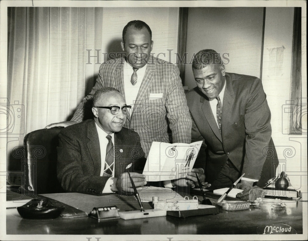 1962 Press Photo Heading for the YMCA Roundup - RRW06751 - Historic Images