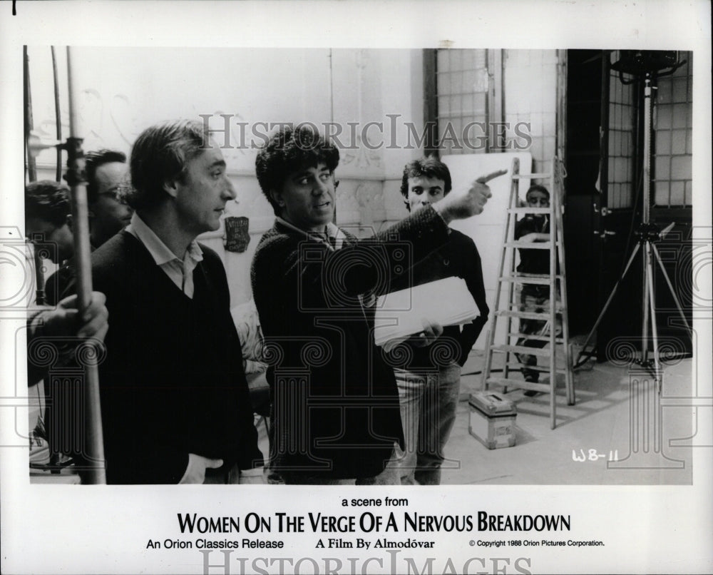 1989 Press Photo Writer Director Pedro Almodovar scene - RRW06877 - Historic Images