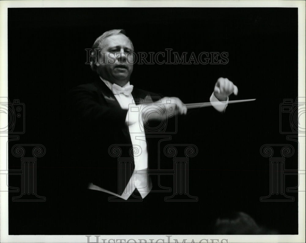 1994 Press Photo Neeme Jarvi Detroit Symphony Orchestra - RRW06983 - Historic Images