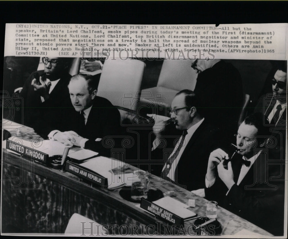 1965 Press Photo England&#39;s Lord Chalfont - RRW07331 - Historic Images