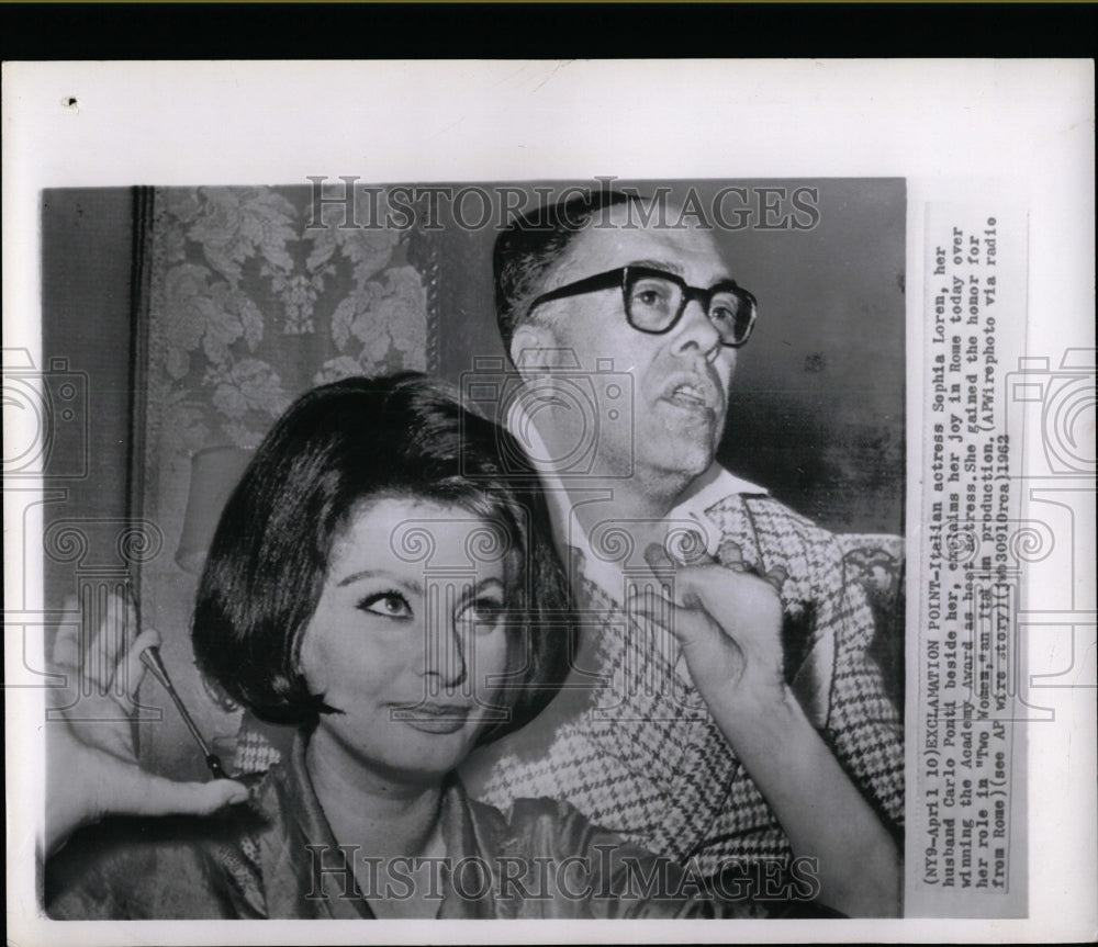 1962 Press Photo Sophia Loren Two Woman Carlo Ponti - RRW07409 - Historic Images