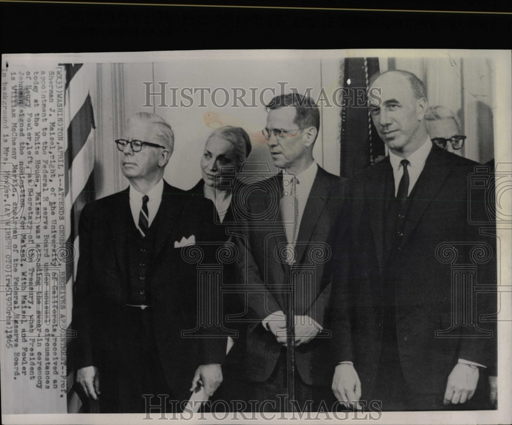 1965 Press Photo Sherman Maisel - RRW07705 - Historic Images