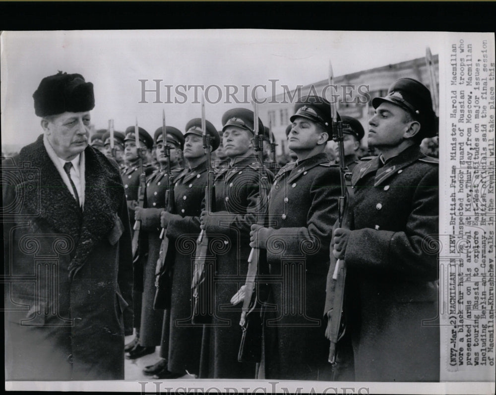 1959 Press Photo PM Macmillan Visiting Kiev Russia - RRW07781 - Historic Images
