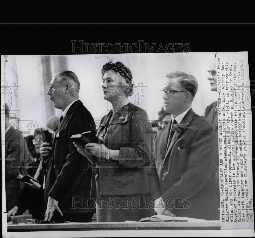 1959 Press Photo PM Macmillan Attends Church Service - RRW07875 - Historic Images