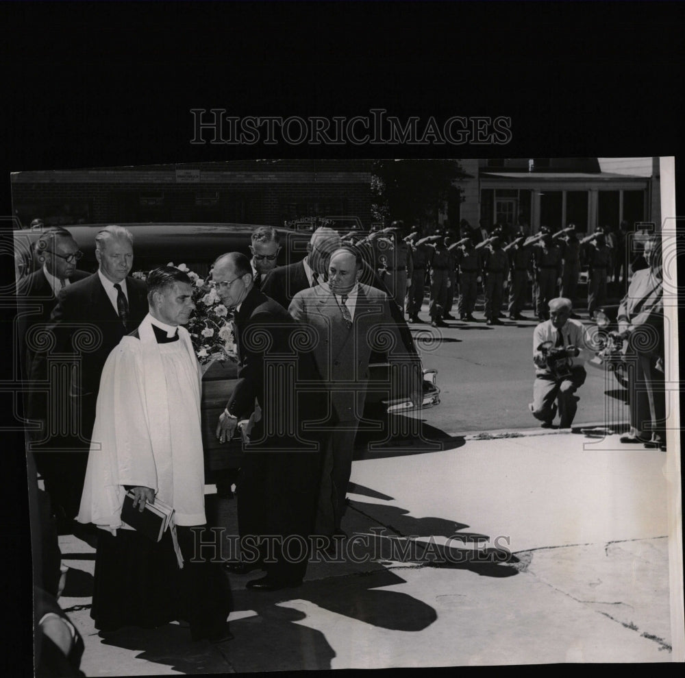 1954 Press Photo Sen Hunt Funeral Pallbearers Church - RRW07919 - Historic Images