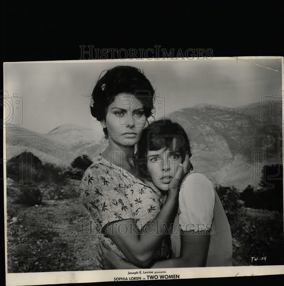 1961 Press Photo Two Women Film Leads Loren Brown - RRW08083 - Historic Images