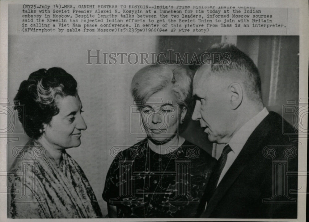 1966 Press Photo Indira Gandhi Alexei Kosygin - RRW08147 - Historic Images