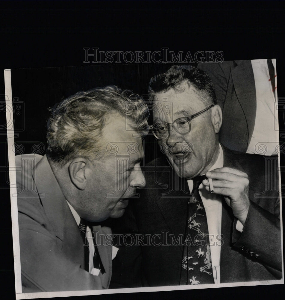 1954 Press Photo Dirksen Speaks With Jenkins - RRW08265 - Historic Images