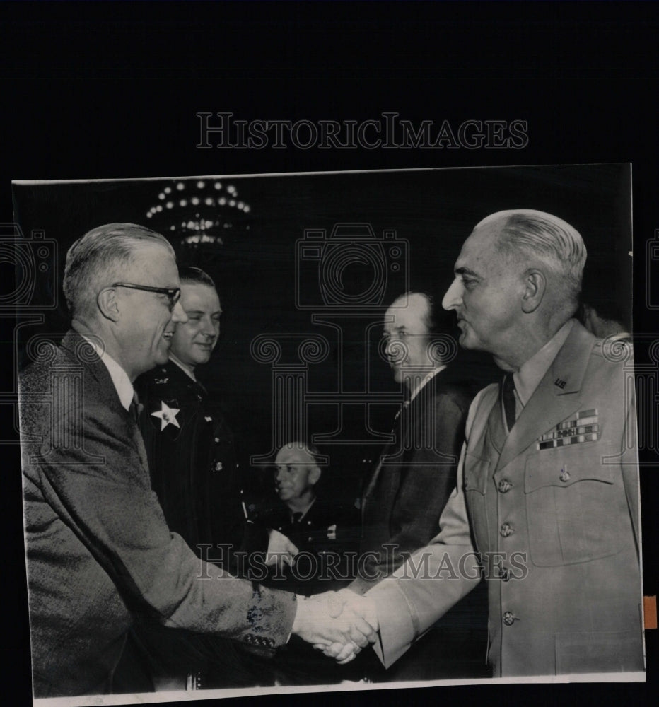 1954 Press Photo Secretary Stevens Maj Gen Kirke Lawton - RRW08271 - Historic Images