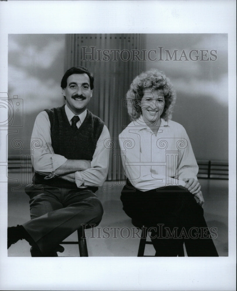1989 Press Photo Newton's Apple Ira Flatow Peggy Knapp - RRW08457 - Historic Images