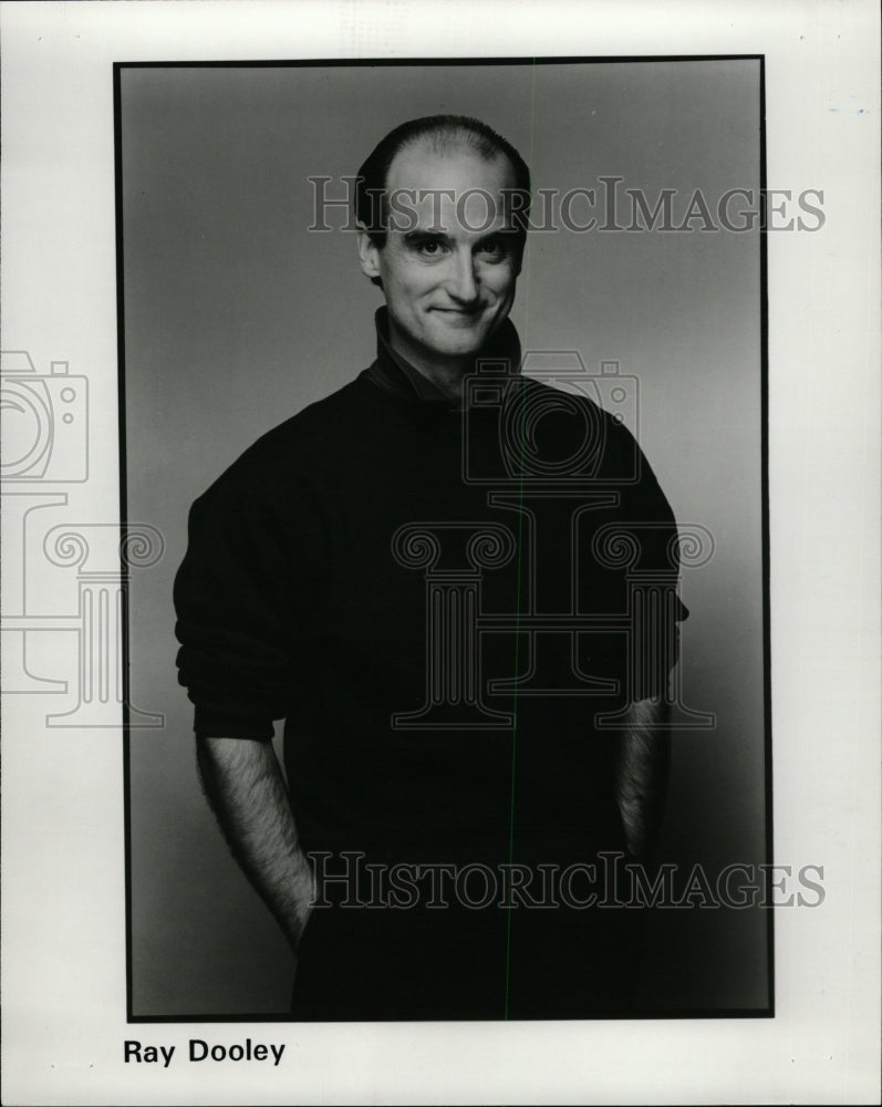 1995 Press Photo Ray Dooley American Film Actor - RRW08549 - Historic Images