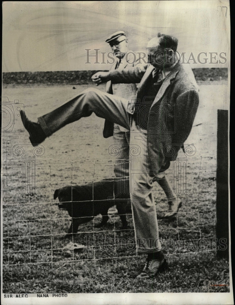 1964 Press Photo Prime Minister Alec Douglas Farm - RRW08679 - Historic Images