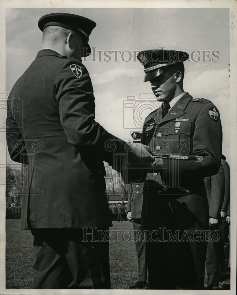 1967 Press Photo Brian K. Skinner ROTC Memorial Award - RRW08753 - Historic Images