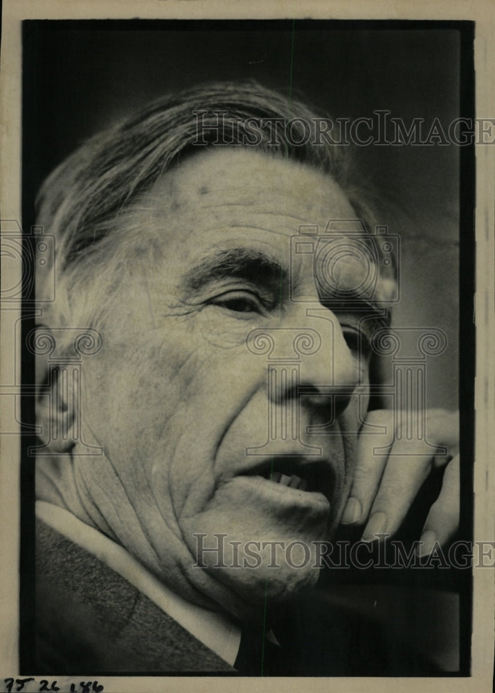 1981 Press Photo John Kenneth Galbraith Economist - RRW08765 - Historic Images