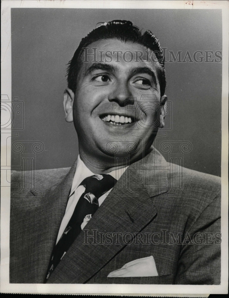 1953 Press Photo Dennis James Television Personality - RRW08889 - Historic Images