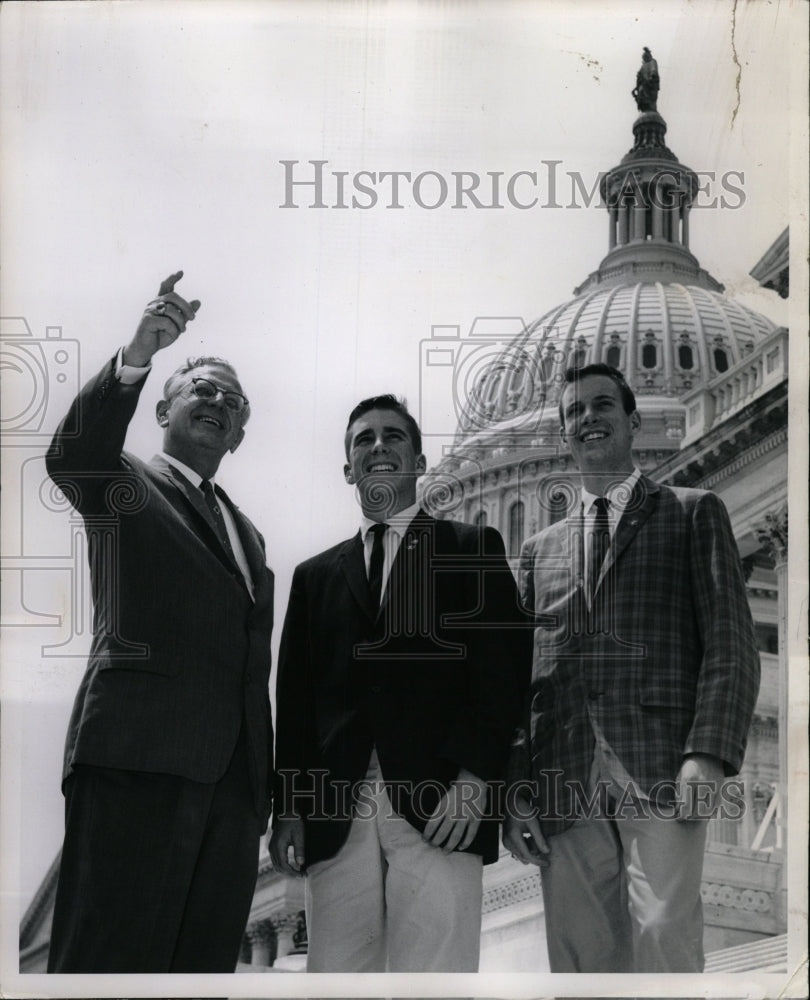 1963 Press Photo Sen. Gordon Allott Edward Green - RRW08967 - Historic Images