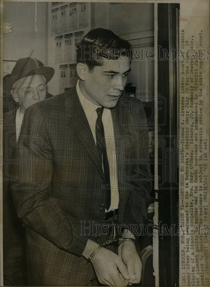 1967 Press Photo Alvarez Leaving Court Death Sentence - RRW09081 - Historic Images