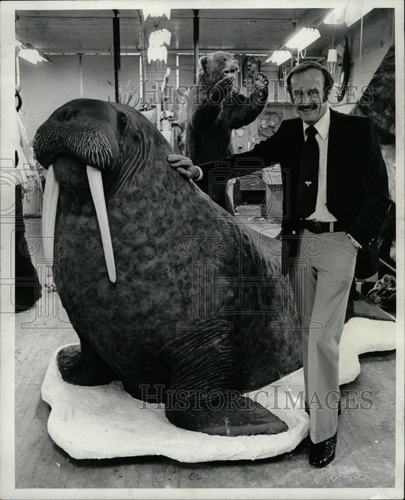 1978 Press Photo Jack Jonas Safari Agent - RRW09135 - Historic Images