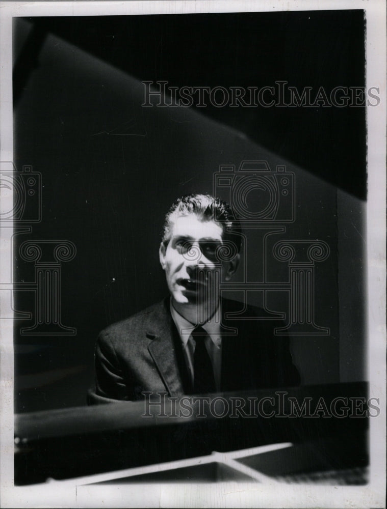 1959 Press Photo Singer David Allen - RRW09167 - Historic Images