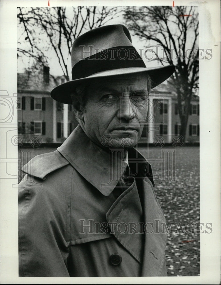 1975 Press Photo Actor Arthur Hill "Death Be Not Proud" - RRW09339 - Historic Images