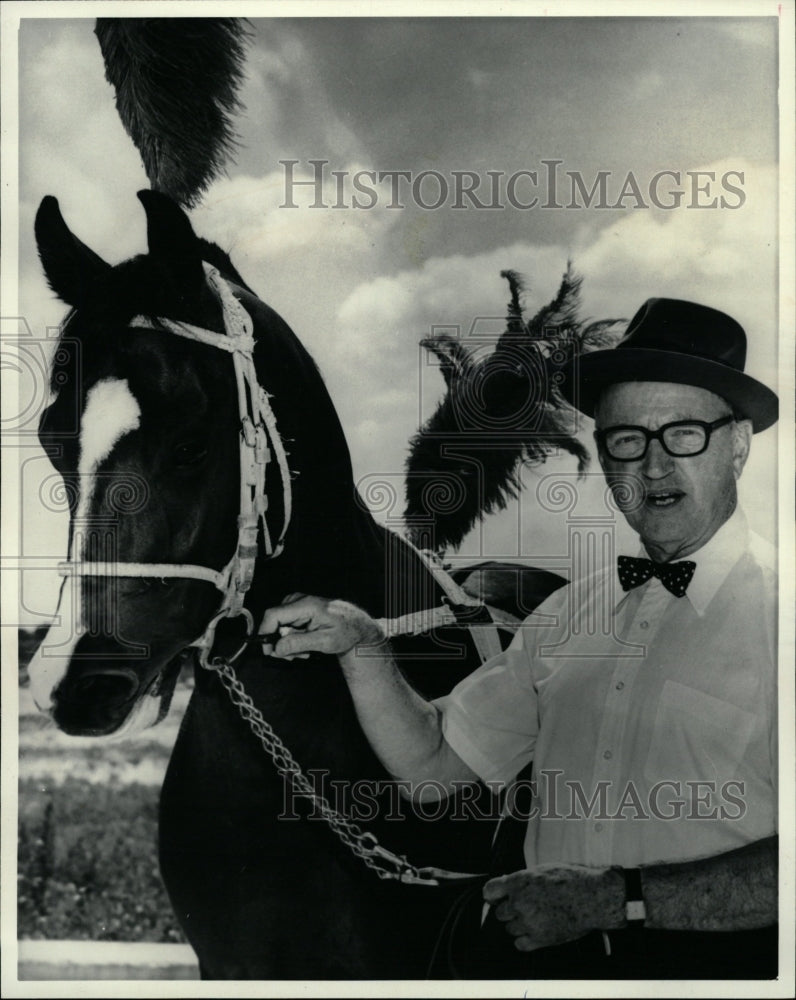 1980 Press Photo Circus Historian Expert Charles Fox - RRW09425 - Historic Images