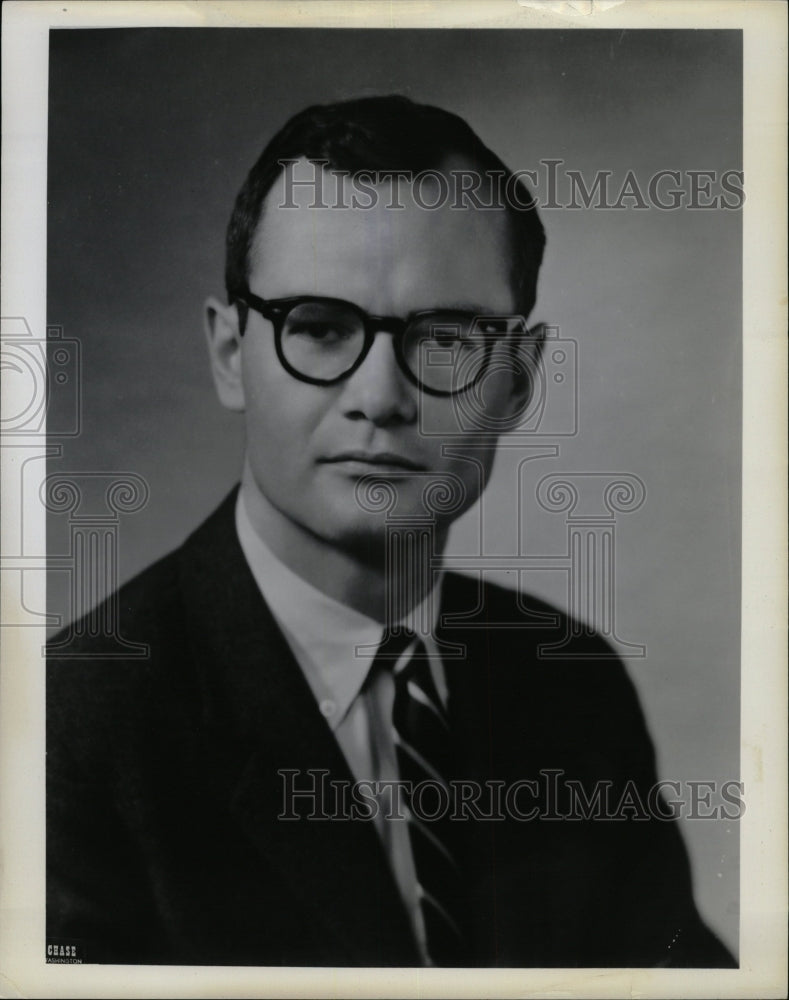 1969 Press Photo NASA Astronomist Robert Jastrow - RRW09777 - Historic Images