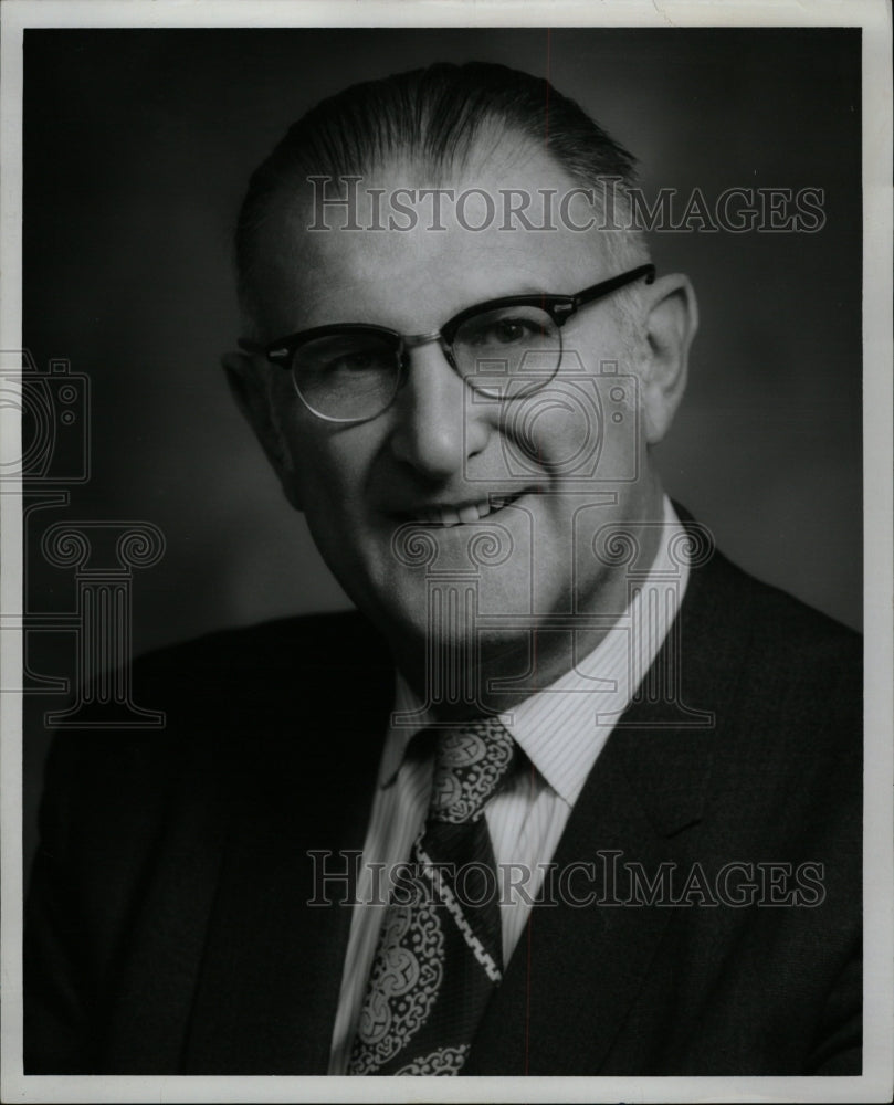1980 Press Photo Robert Lansing, singer - RRW10167 - Historic Images