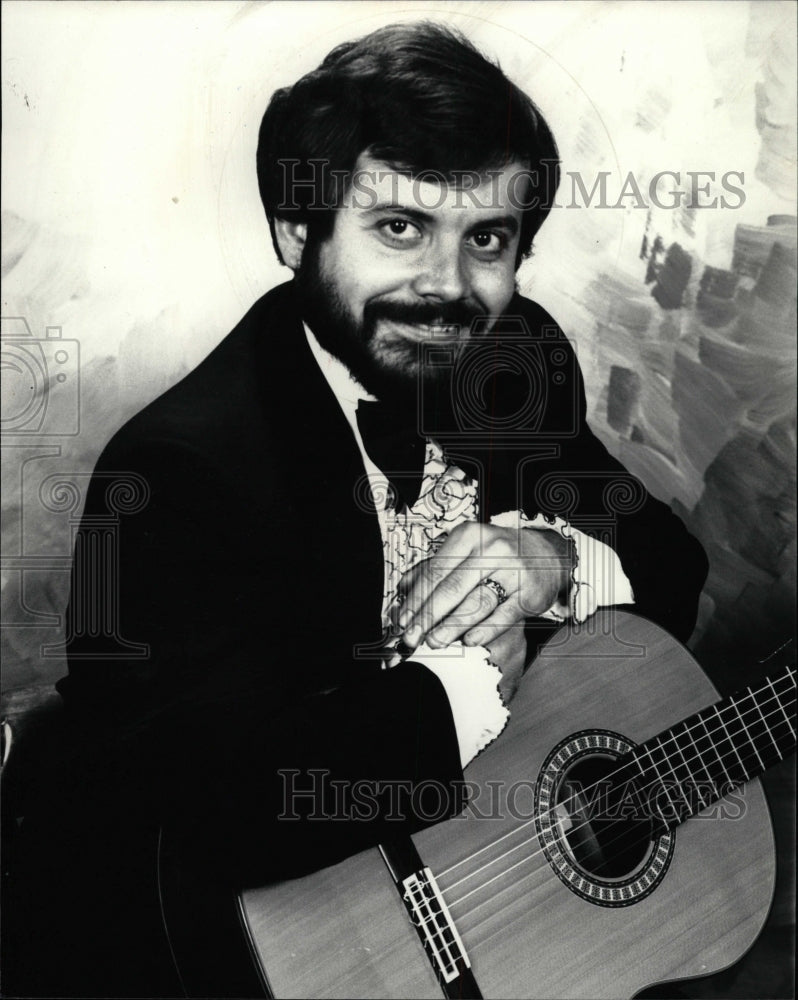 1980 Press Photo Rick Chinisci, Guitarist - RRW10303 - Historic Images