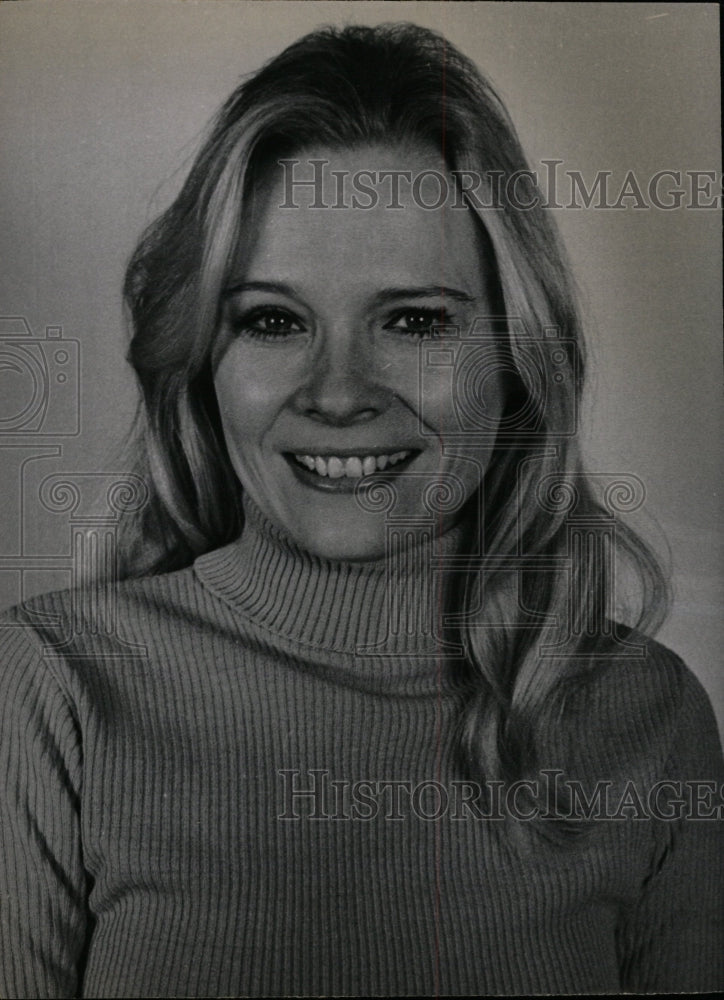 1970 Press Photo Janet Mcintyre Smile black White - RRW11485 - Historic Images