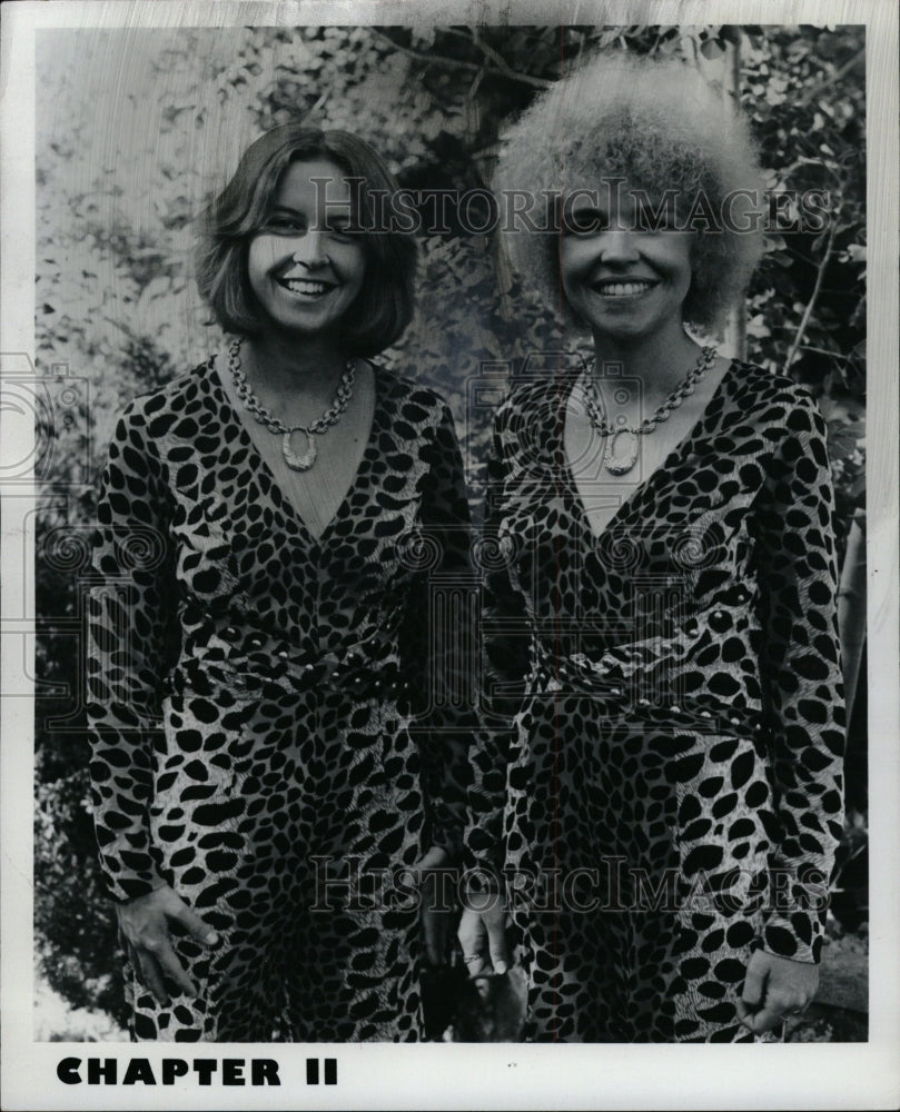 1977 Press Photo Pop Music Duo Denver Summer concert - RRW11585 - Historic Images