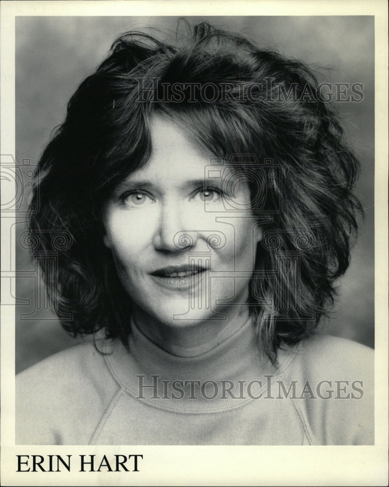 1994 Press Photo Erin Hart author Cormac Maguire novel - RRW11991 - Historic Images