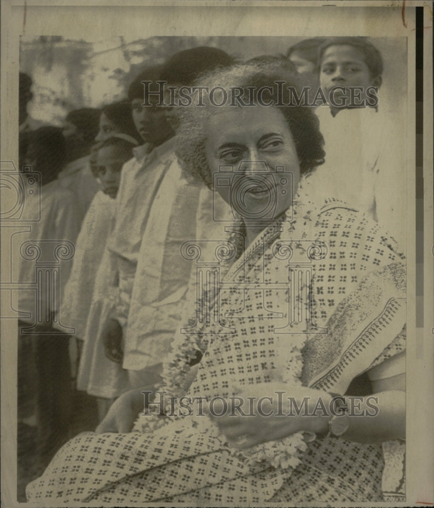 1975 Press Photo Festive Mood Indira Gandhi Festival - RRW12135 - Historic Images