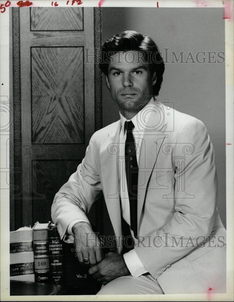 1986 Press Photo Harry Hamlin Actor Michael Kuzak NBC - RRW12233 - Historic Images