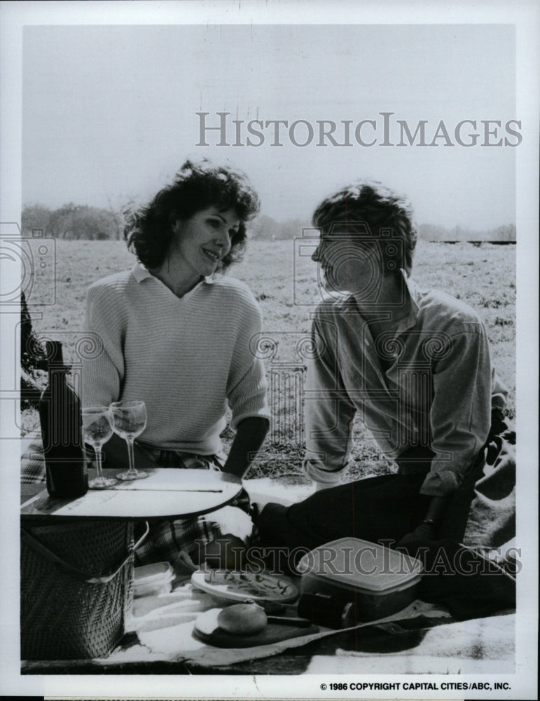 1986 Press Photo Lynn Redgrave Mariette Hartley Loves - RRW12343 - Historic Images