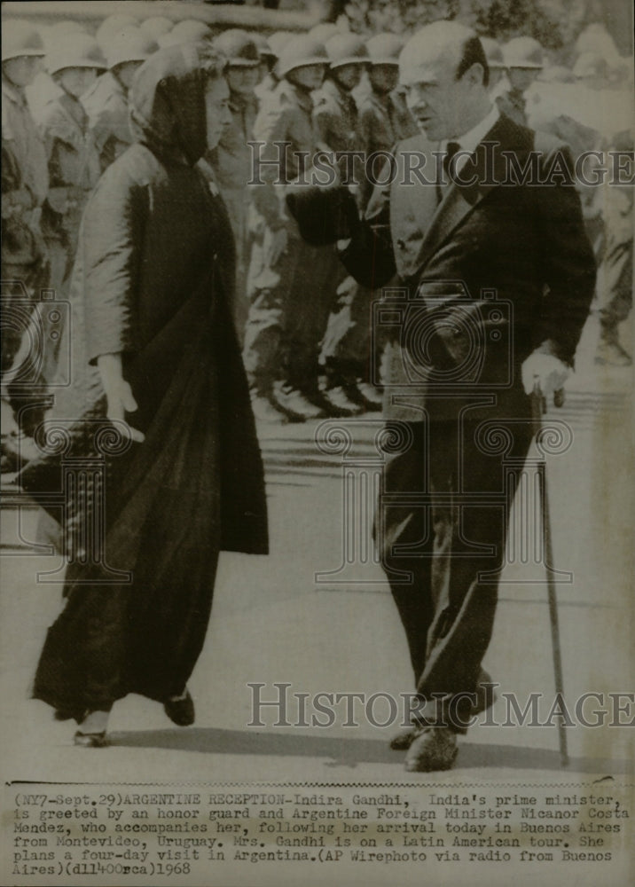 1968 Press Photo Indira Gandhi Inidia Nicanor Costa - RRW12471 - Historic Images