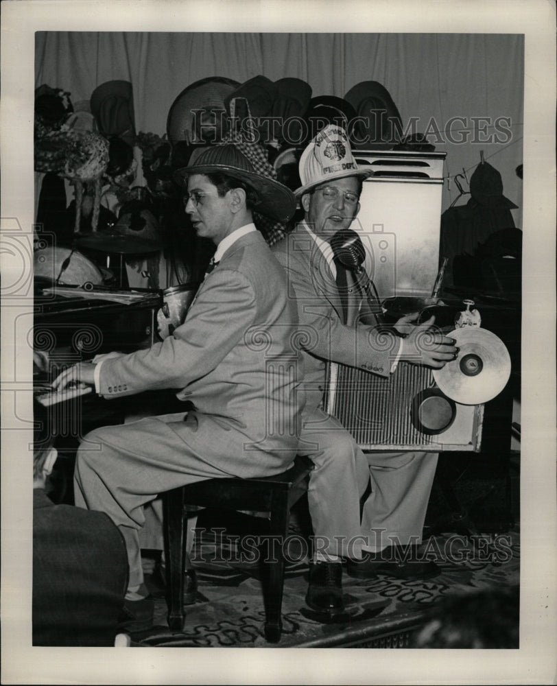 1955 Press Photo Willie Hartzell Band - RRW12757 - Historic Images