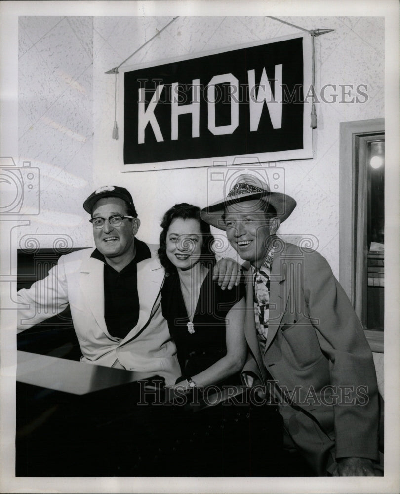 1958 Press Photo Radio Host Willie Hartzell - RRW12759 - Historic Images