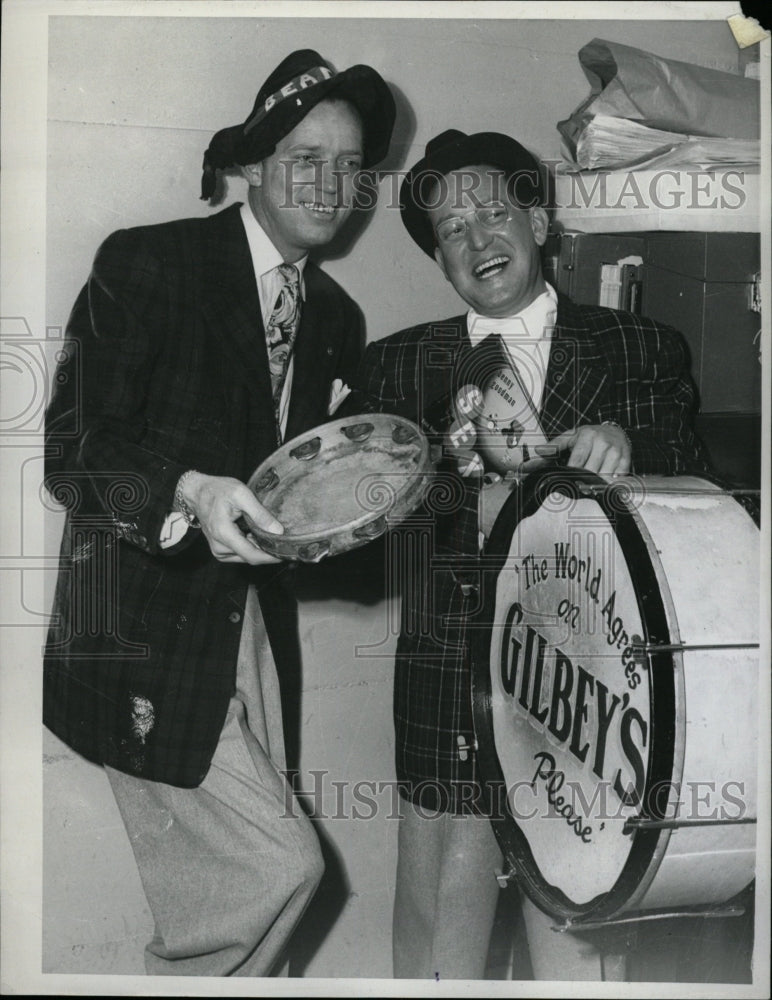 1952 Press Photo Entertainer Willie Hartzell - RRW12771 - Historic Images