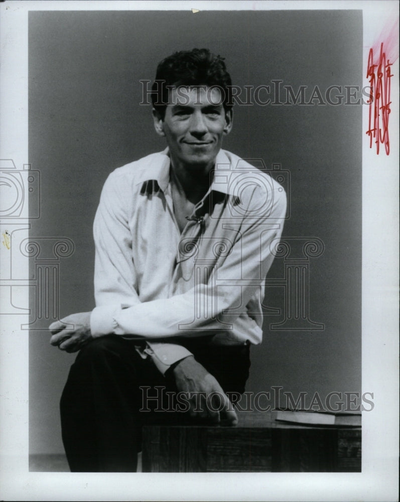 1982 Press Photo Ian McKellen Shakespeare David Folger - RRW12809 - Historic Images