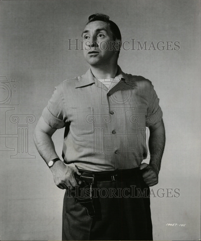 1951 Press Photo Horace McMahon American film artist ` - RRW12813 - Historic Images